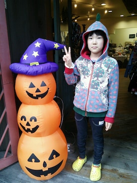 「アイテム（パーカー）」を使った、Chubbyさん（キッズ・140cm）の秋コーディネート