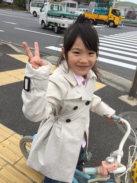 「ZARA KIDS」｜「アイテム（トレンチコート）」を使った、石川 りかさん（キッズ・110cm）の春コーディネート