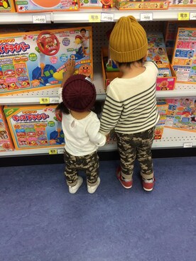 「GAP（ギャップ）のアイテム（Tシャツ/カットソー、ホワイト系）」を使った、YURIEさん（レディース）の秋コーディネート