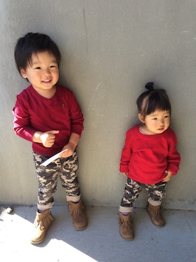 「GAP（ギャップ）のアイテム（ニット/セーター、レッド系）」を使った、YURIEさん（レディース）の秋コーディネート