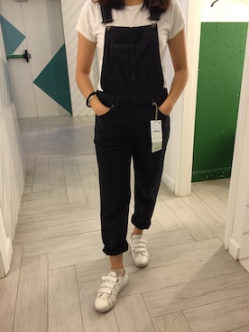 「PULL&BEAR（プルアンドベア）のアイテム（サロペット/オーバーオール）」を使った、橙橙橙陈疯子さん（レディース・159cm）の秋コーディネート