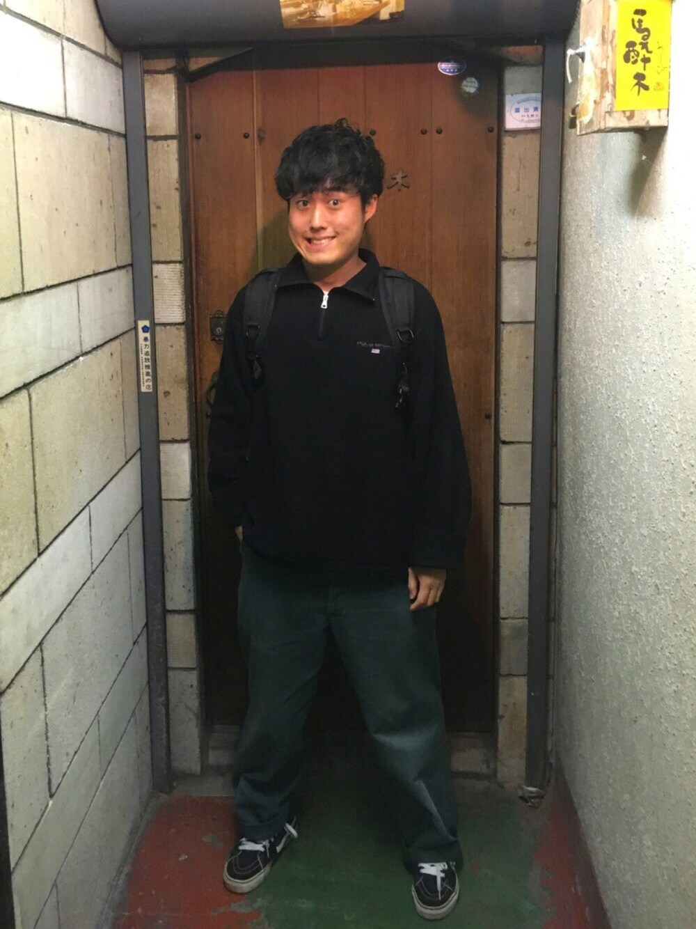「休日スタイル、アウトドアスタイル」｜「never mindのアイテム（その他トップス、ブラック系）」を使った、ノッキーさん（メンズ・170cm）の秋コーディネートの1枚目の写真