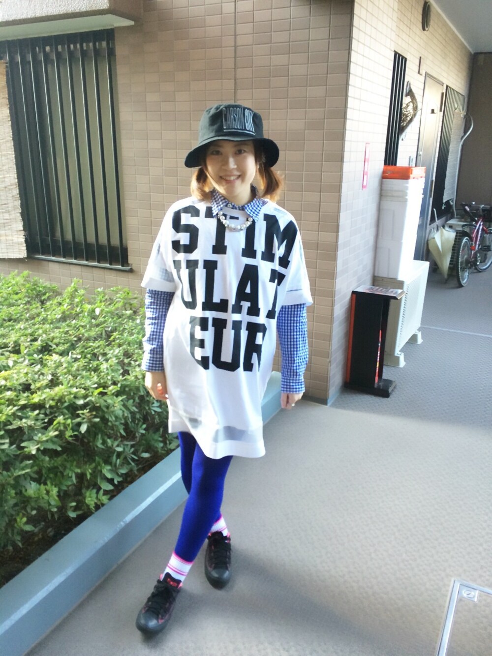 「チェック、Tシャツワンピ、カラータイツ、青、コンバース、帽子くん、WEARママ部、WEARパパ部、ツインテール、タイツ×靴下」｜「ayamiちゃん♡のアイテム（その他、その他）」を使った、maru☺︎さん（レディース・152cm）の冬コーディネートの1枚目の写真