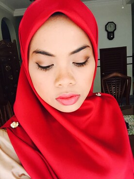 Nadiya Hamideeさんのコーディネート