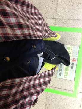 「BLUE BLUE（ブルーブルー）のアイテム（バッグ）」を使った、Eiichi Shiotaさん（メンズ・170cm）の冬コーディネート