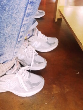 「アイテム（その他シューズ、グレー系）」を使った、김여름さん（レディース・162cm）の冬コーディネート