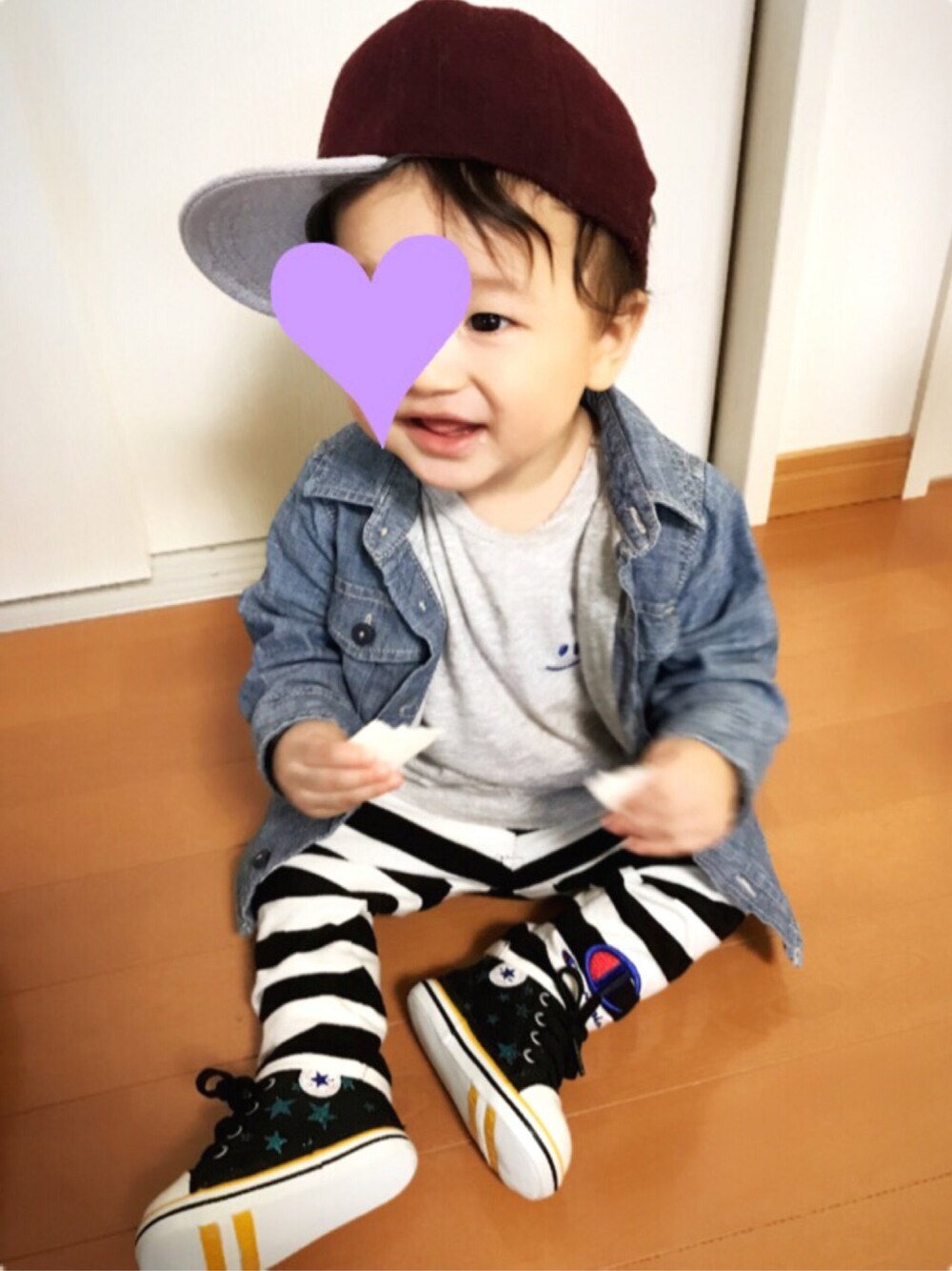 「おとこのこ、０歳、9ヶ月、秋コーデ、レギンス、ボーダー、キャップ、キッズコーデ、ベビーコーデ」｜「H&Mのアイテム（キャップ、レッド系）」を使った、ゆずさん（キッズ・80cm）の秋コーディネートの1枚目の写真