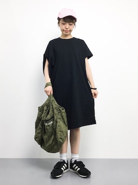 「chapter world（チャプターワールド）のアイテム（バッグ）」を使った、konabeさん（レディース・153cm）の夏コーディネート