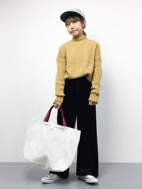 「STRAWBERRY-FIELDS（ストロベリーフィールズ）のアイテム（パンツ）」を使った、konabeさん（レディース・153cm）の秋コーディネート