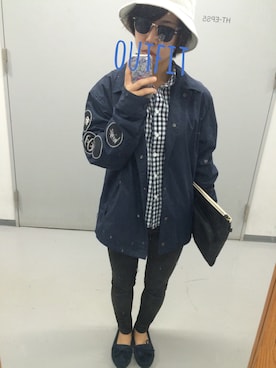 「STUSSY（ステューシー）のアイテム（その他アウター）」を使った、erikaさん（レディース・155cm）の秋コーディネート