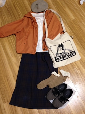 「B.L.U.E（ビーエルユーイー）のアイテム（ジャケット/アウター）」を使った、けいさん（レディース・163cm）の春コーディネート