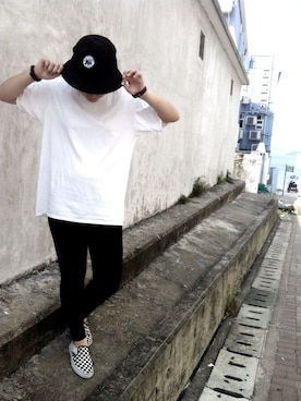 「VANS（バンズ）のアイテム（モカシン/デッキシューズ、ホワイト系）」を使った、陳力高さん（レディース・160cm）の夏コーディネート