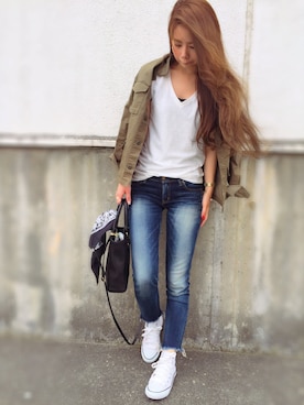 「Ungrid（アングリッド）のインディゴフレイドヘムストスリ（デニムパンツ）」を使った、CANAさん（レディース・162cm）の春コーディネート