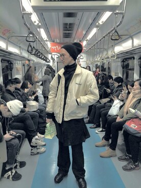 「XIWI（シーウィー）のアイテム（トップス）」を使った、XIWIさん（メンズ・172cm）の春コーディネート