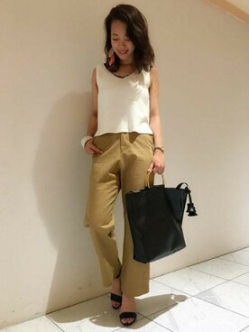 「JEANASIS（ジーナシス）のアイテム（チノパンツ）」を使った、SAAYANさん（レディース・166cm）の夏コーディネート