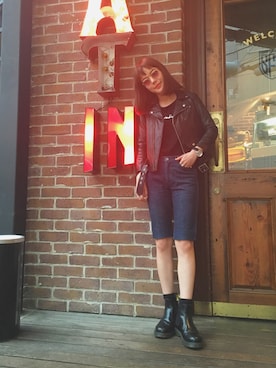 「ハーフパンツ」｜「アイテム（ライダースジャケット）」を使った、長澤メイさん（レディース・161cm）の春コーディネート
