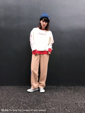 「ストレートパンツ」｜「アイテム（ニットキャップ/ビーニー）」を使った、庄司彩夏さん（レディース・159cm）の秋コーディネート