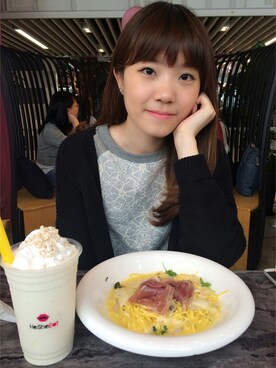 Suet Yi❣さんのコーディネート