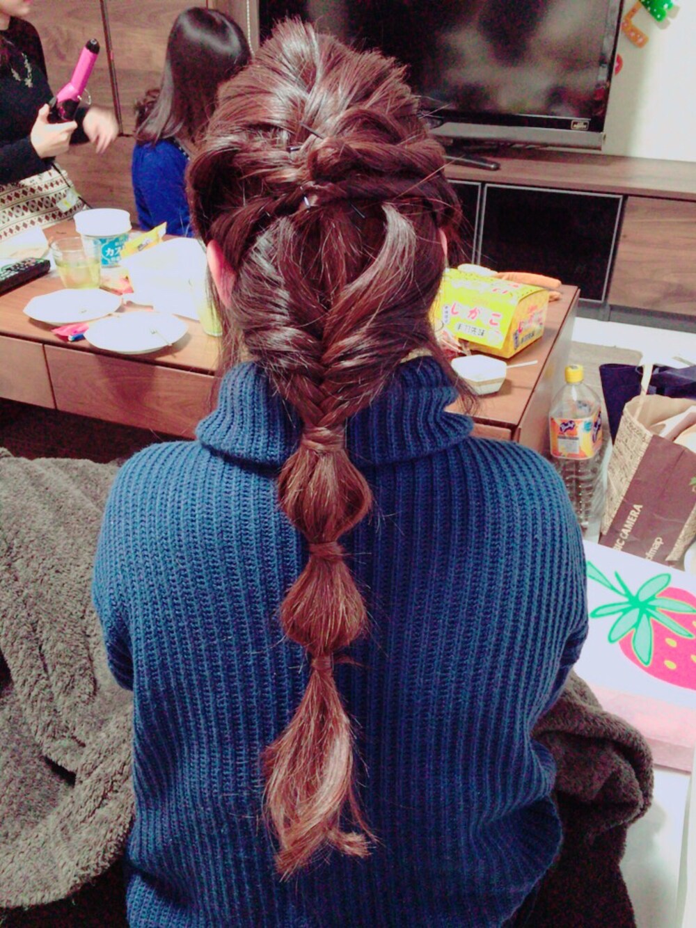 「ヘアアレンジ、hair」｜「hair arrangeのアイテム（その他、ブラウン系）」を使った、３ｉ９ｕさん（レディース・145cm）の冬コーディネートの1枚目の写真