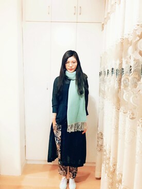 「no brand（ノーブランド）のアイテム（マフラー、ブルー系）」を使った、cinderfuckingrella さん（レディース・165cm）の春コーディネート