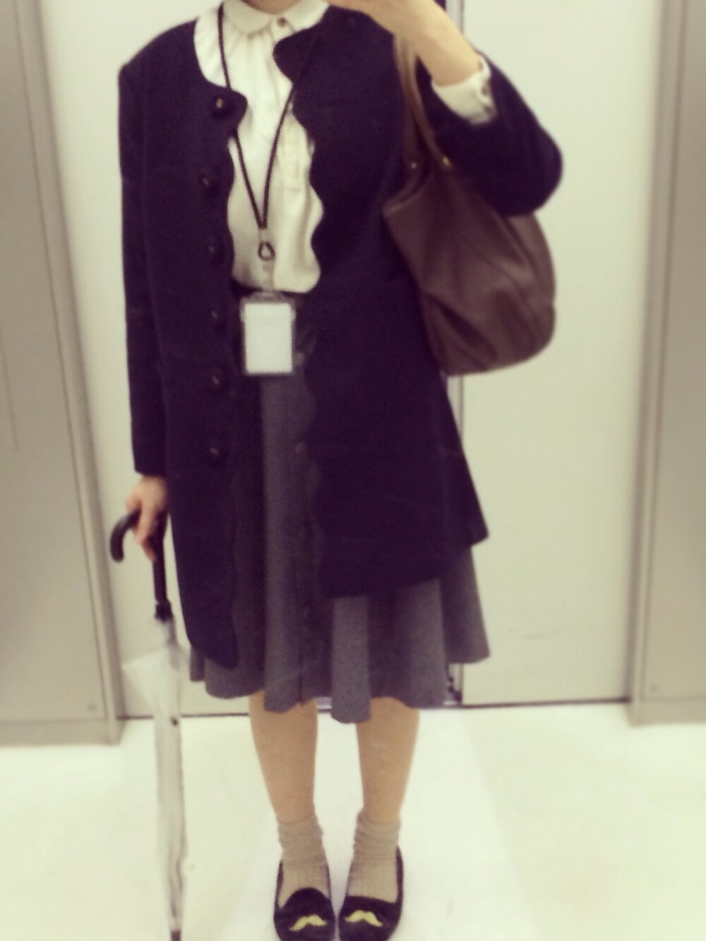 「IamI、LOWLYS FARM」｜「I am I の髭パンプス（パンプス、ブラック系）」を使った、やぴねすさん（レディース・163cm）の春コーディネートの1枚目の写真
