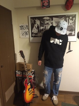「FTC（エフティーシー）のアイテム（パーカー）」を使った、中野宇治さん（メンズ・175cm）の冬コーディネート