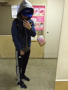 「kicks」｜「アイテム（デニムジャケット）」を使った、けんぼーさん（メンズ・170cm）の春コーディネート
