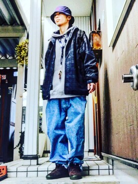 「INTERBREED」｜「アイテム（ジャケット/アウター）」を使った、Dragon相馬さん（メンズ・174cm）の春コーディネート