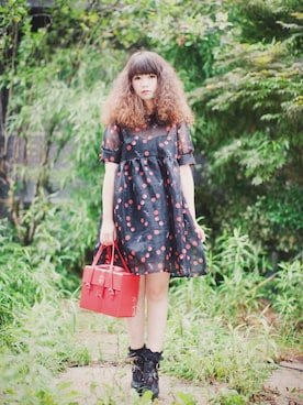 「Katie（ケイティ）のアイテム（シューズ）」を使った、nivashさん（レディース・155cm）の夏コーディネート