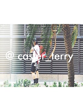 「travel」｜「アイテム（カーゴパンツ）」を使った、caster_terryさん（メンズ・185cm）の夏コーディネート