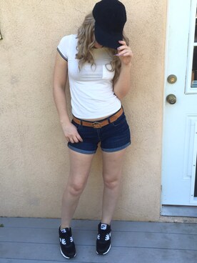 「Target（ターゲット）のアイテム（帽子）」を使った、Alexandra Wolfさん（レディース・168cm）の夏コーディネート