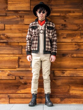 「Slightly Numb（スライトリーナム）のアイテム（帽子）」を使った、CheHao羊奶さん（メンズ・168cm）の春コーディネート