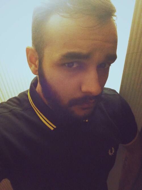 Raunak Dave' is wearing FRED PERRY LAUREL