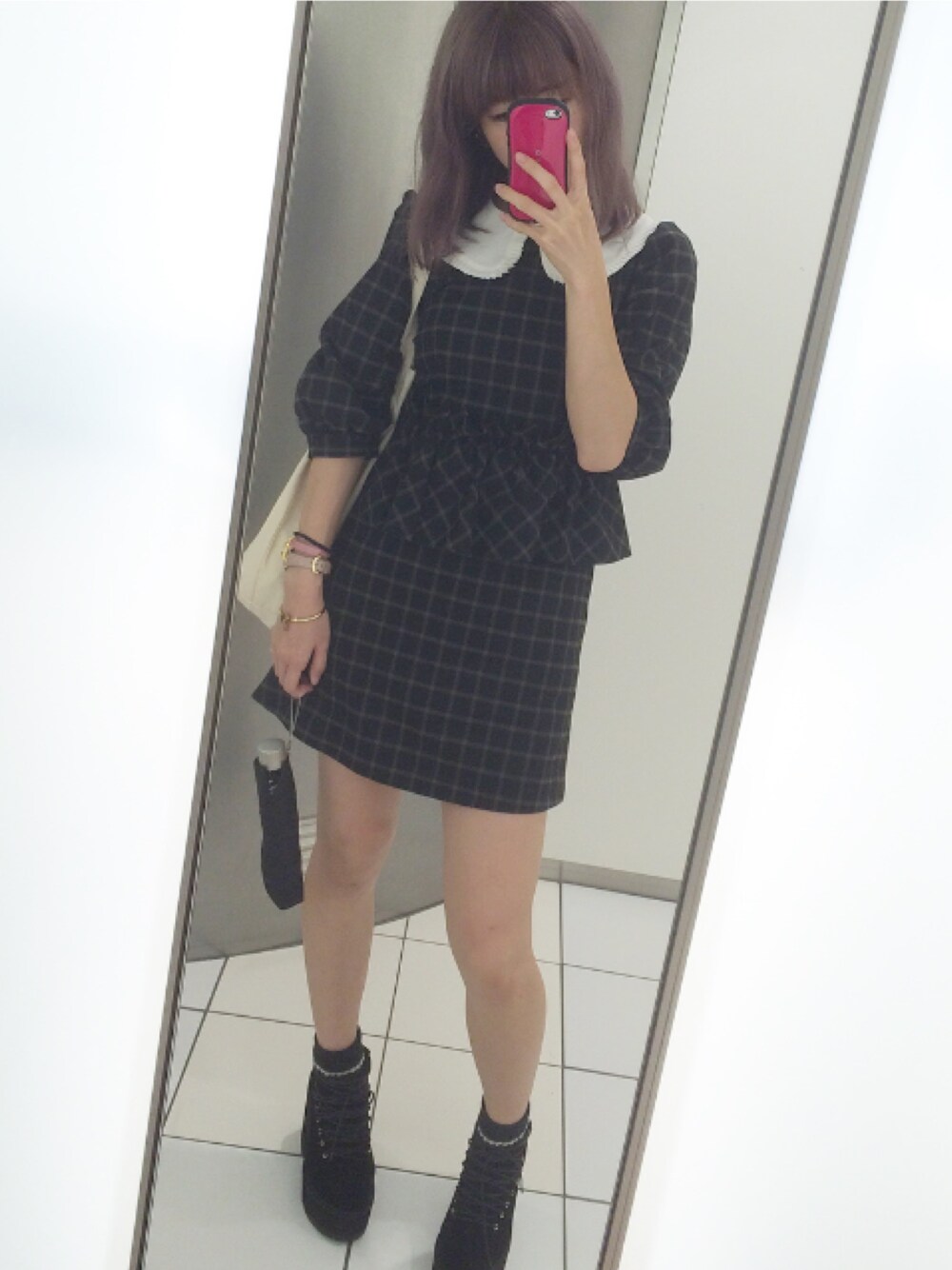 「ワンピース、チェック、秋のコーデ、ぺプラム」｜「HONEY MI HONEYのアイテム（ワンピース、イエロー系）」を使った、kumicoさん（レディース・163cm）の秋コーディネートの1枚目の写真