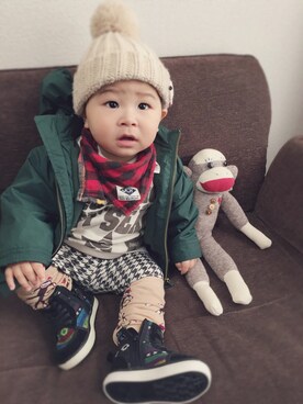 「アイテム（ナイロンジャケット、グリーン系）」を使った、KANATAさん（キッズ・70cm）の冬コーディネート