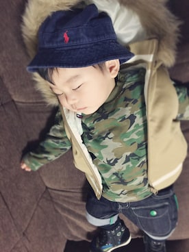 「TOMMY HILFIGER（トミーヒルフィガー）のアイテム（ダウンジャケット/コート）」を使った、KANATAさん（キッズ・70cm）の冬コーディネート