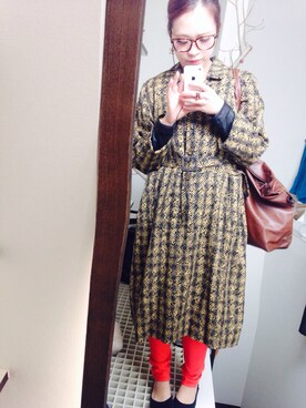 「アイテム（デニムパンツ、レッド系）」を使った、azmさん（レディース・160cm）の春コーディネート