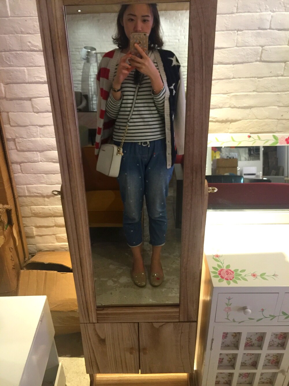 「休日スタイル」｜「COACHのペリー（サングラス、ブラック系）」を使った、Joey ZY Cさん（レディース・168cm）の春コーディネートの1枚目の写真