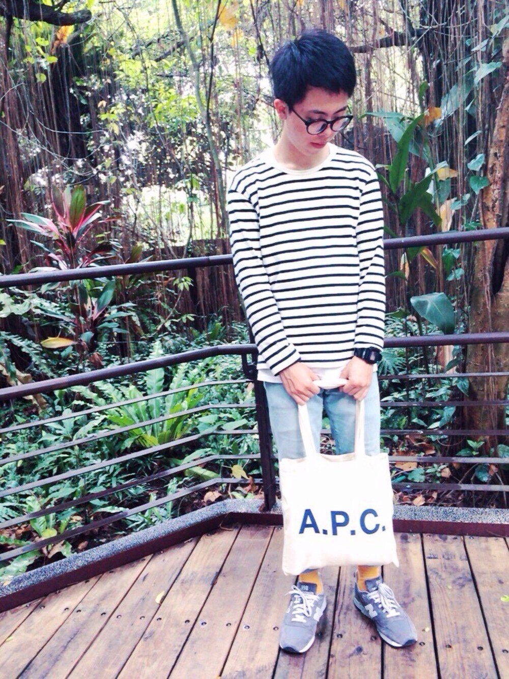 「木柵動物園」｜「UNIQLOのアイテム（Tシャツ/カットソー、ホワイト系）」を使った、Old Yenさん（メンズ・167cm）の春コーディネートの1枚目の写真