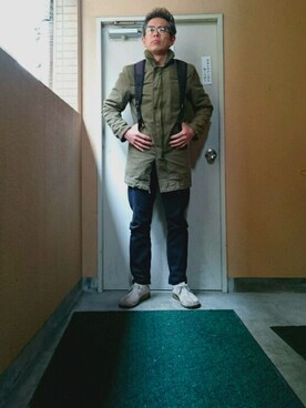 「クラークス」｜「アイテム（ミリタリージャケット）」を使った、たかぶんごさん（メンズ・171cm）の秋コーディネート