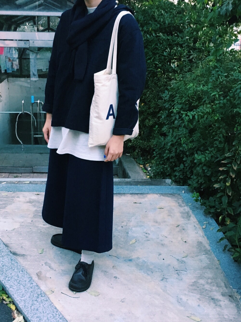 「UNIQLO、birkenstock、APC、ootd、outfit」｜「BIRKENSTOCKのアイテム（その他シューズ、ブラウン系）」を使った、mushr000000mさん（レディース・168cm）の秋コーディネートの1枚目の写真