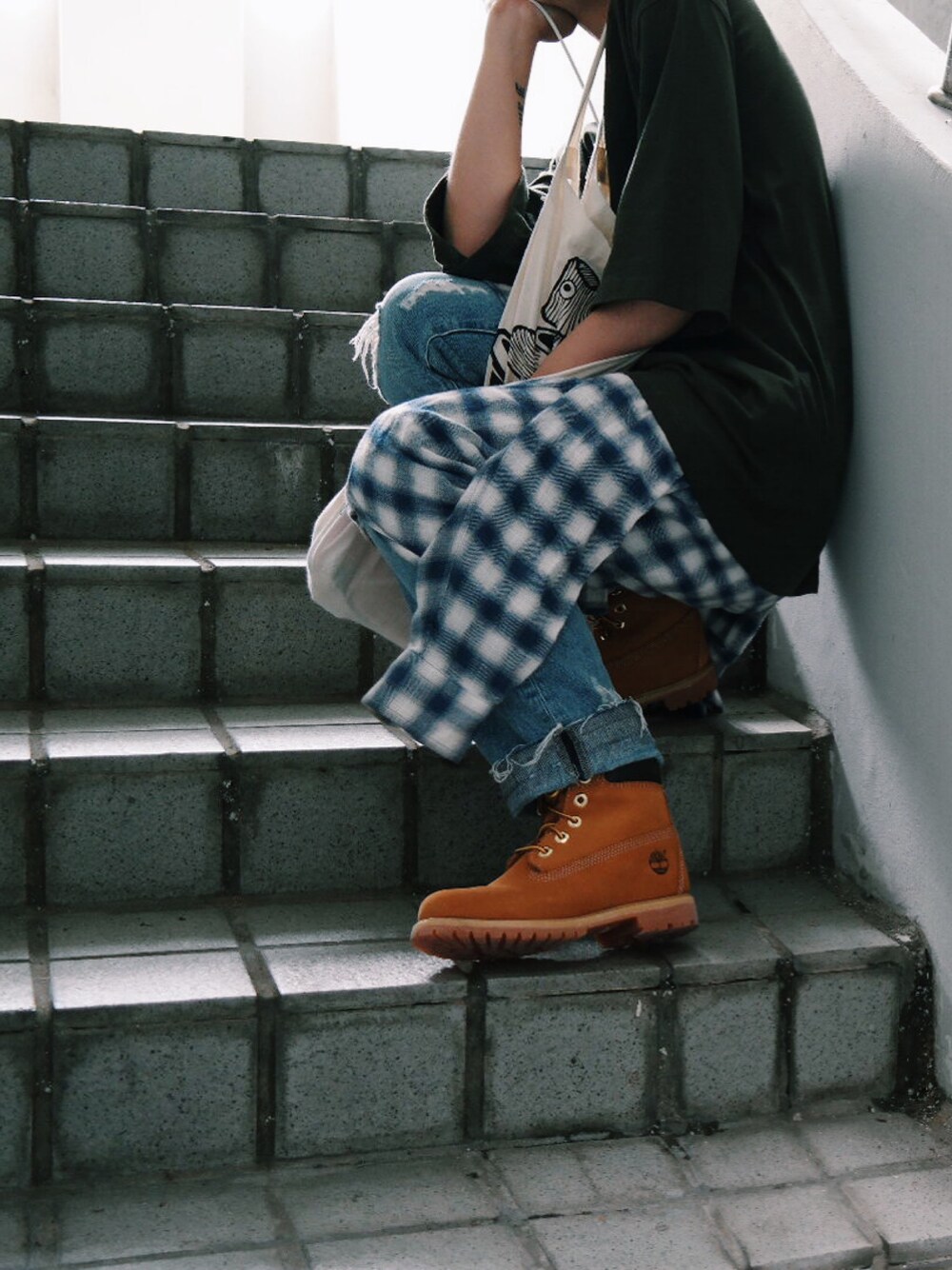 「Timberland、boots、wcloset、ootd、outfit」｜「w closetのアイテム（Tシャツ/カットソー、グリーン系）」を使った、mushr000000mさん（レディース・168cm）の秋コーディネートの1枚目の写真