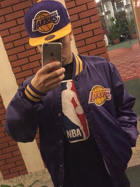 スタジャンを使った「Lakers」の人気ファッションコーディネート - WEAR