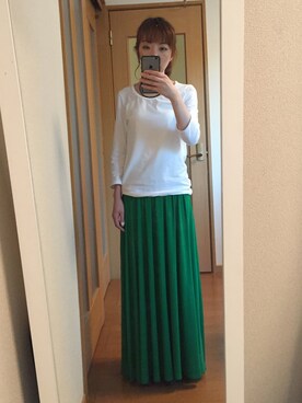 「リアルキューブのアイテム（T Shirts、ホワイト系）」を使った、フミヤさんの夏コーディネート