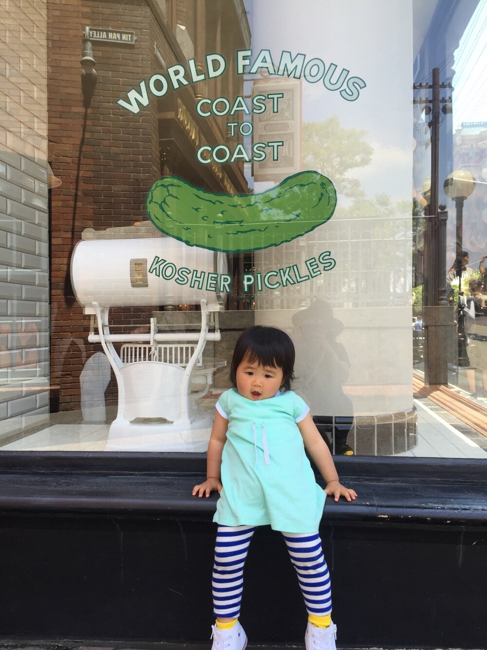 「PETIT BATEAUのアイテム（ワンピース、グリーン系）」を使った、h a k oさん（レディース・80cm）の夏コーディネートの1枚目の写真