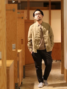 「coenスタッフスタイリング」｜「アイテム（その他アウター）」を使った、リッキー ほそださん（メンズ・162cm）の春コーディネート