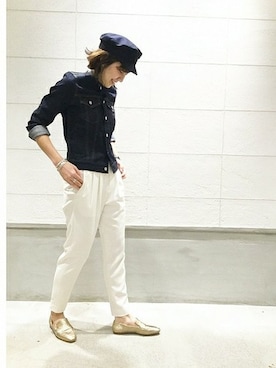 「アイテム（ローファー、シルバー系）」を使った、hirotaさん（レディース・167cm）の冬コーディネート