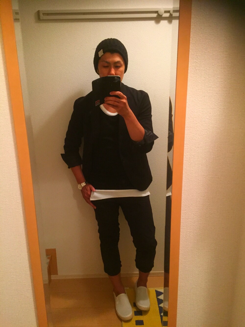 その他のその他、ブラック系のスマホケース/カバー、その他のその他を着用したメンズの夏コーディネートの1枚目の写真