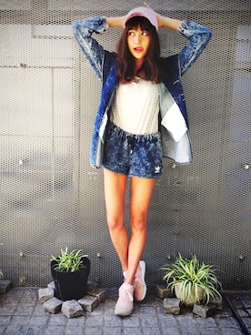 「LILY BROWN（リリーブラウン）のアイテム（デニムジャケット）」を使った、PASSPO☆安斉奈緒美さん（レディース・164cm）の春コーディネート