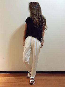 「UNRELISH（アンレリッシュ）のＶネックワイドＴシャツ（Tシャツ/カットソー、ブラック系）」を使った、UNRELISH広島パルコ店さん（レディース・157cm）の夏コーディネート